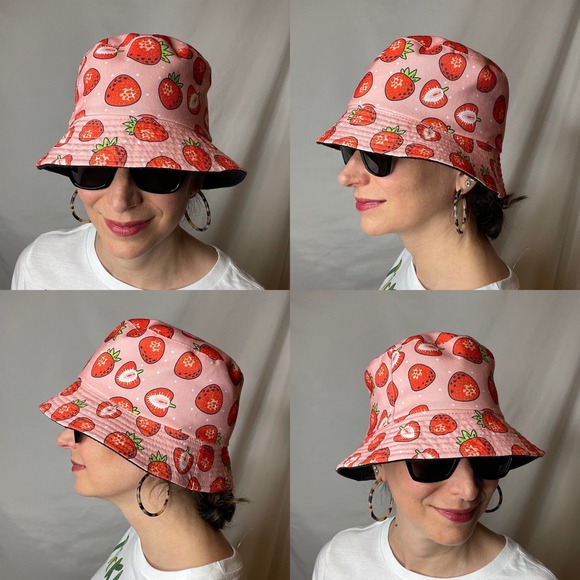 Bundle of TWO bucket hats strawberry fruit pink and embroidered mushroom black - Picture 3 of 17